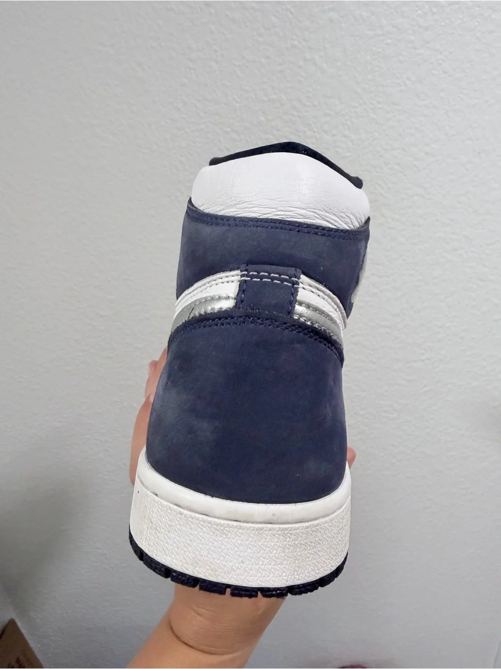 Jordan retro 1 high navy